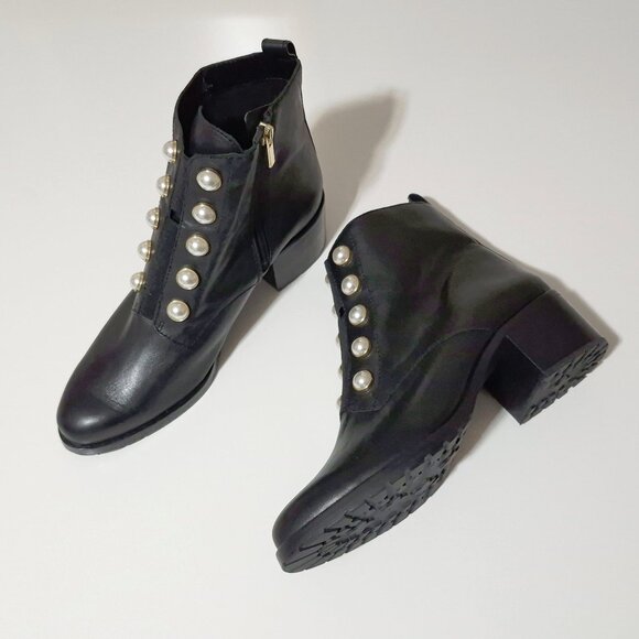 NWOT Lord & Taylor Floria boot with faux pearl accenting, US 10, EU 40 - Picture 2 of 8